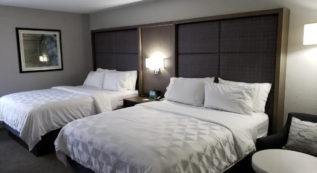 Run of House Holiday Inn Huntsville - Research Park by IHG