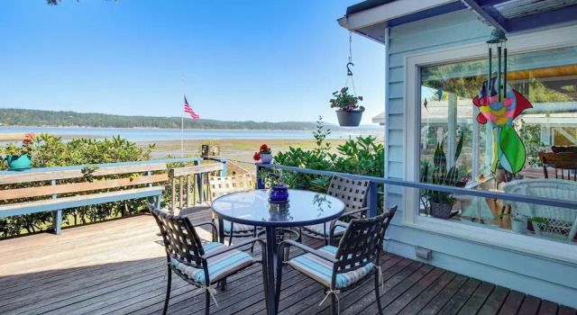Коттедж Across Water From Belfair SP: Hood Canal Cottage!