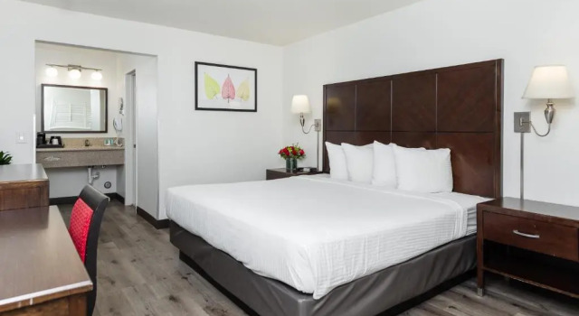 Alpine Inn near Convention Center and the Park, Забронировать Отель Анахайм Disneyland California, рядом с Курорт Disneyland® Resort