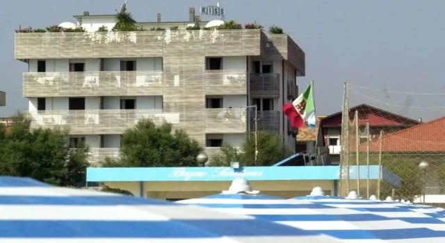 Kiss Beachfront Hotel & Restaurant