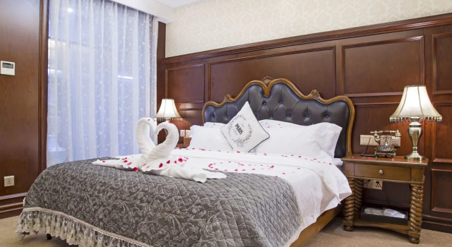 Sun Tour Hotel, Забронировать Отель Отели Иу 3 звезды, рядом с Shiji Shopping Centre, 3*
