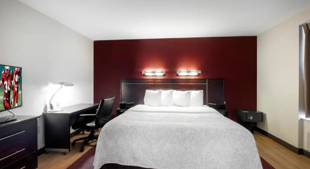 Двухместный люкс Red Roof Inn PLUS+ Columbus Downtown - Convention Center