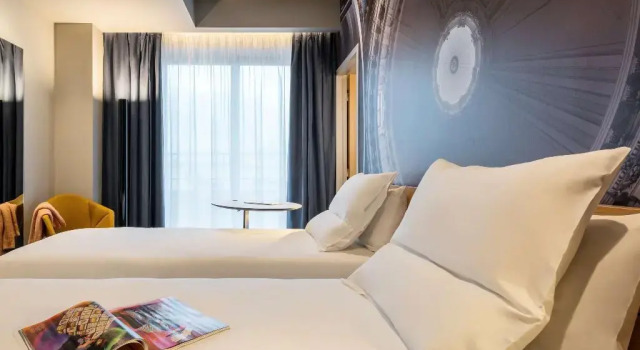 Отель Novotel Belleville Paris 20