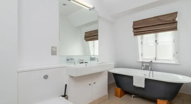 Апартаменты A Stunning Three Bedroom Home in Mayfair