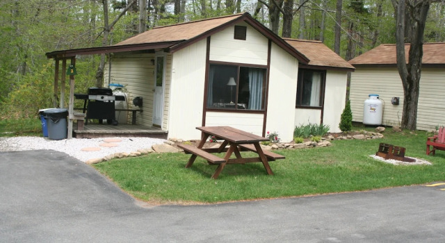 Коттедж Hemlock Campground And Cottages