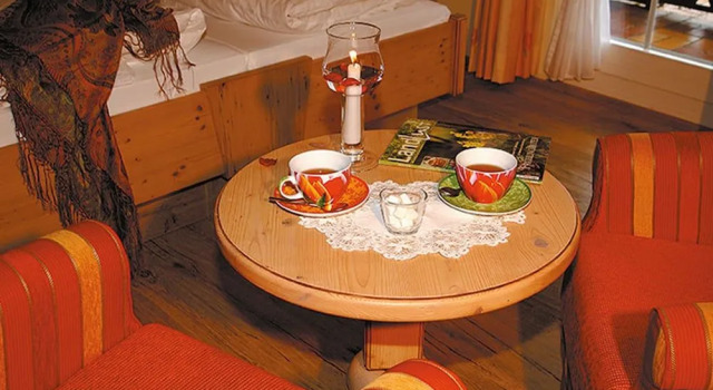 Schwarzwaldhotel Klumpp, Забронировать Отель Байрсброн Landkreis Karlsruhe