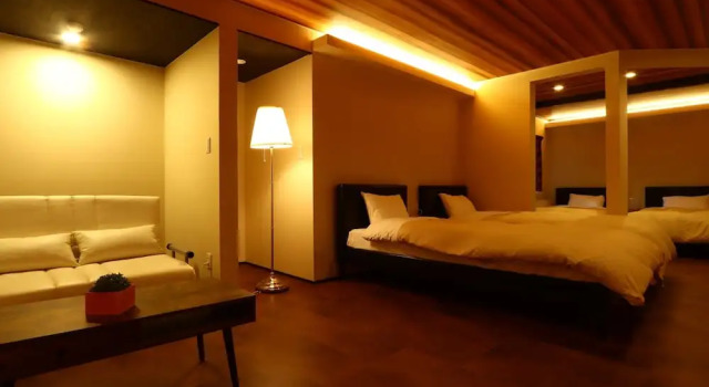 Четырёхместный номер Standard Villa Monrepos