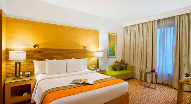 Courtyard by Marriott, Gurgaon, Varaa Hotelli Hotellit Haryana pysäköinnillä, Pysäköinti