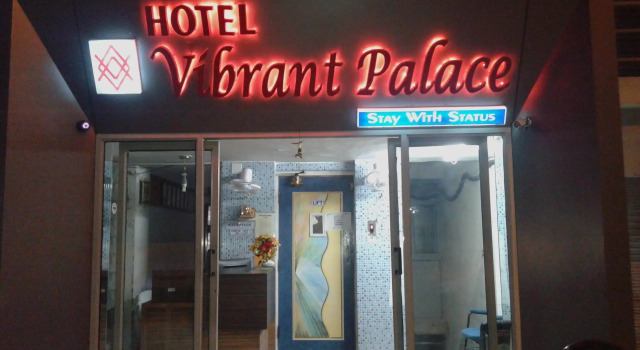 Hotel Vibrant Palace, Rezerwuj Hotel Hotele w Gujarat ze śniadaniem, Śniadanie