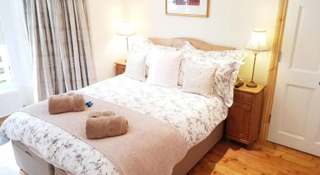 Pretty Maida Vale Apartments
