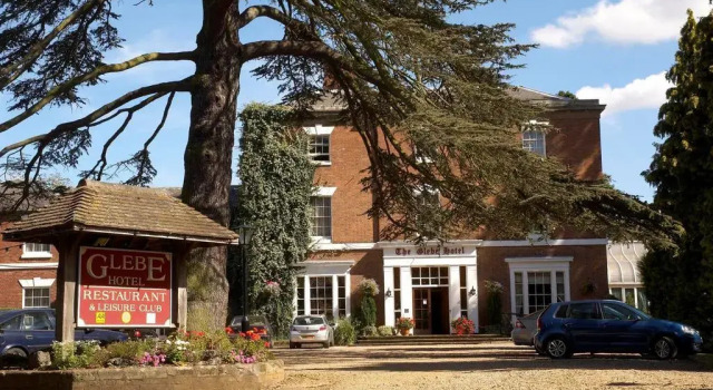 Glebe Hotel, Забронировать Отель Отели Уорикшир с парковкой, Парковка