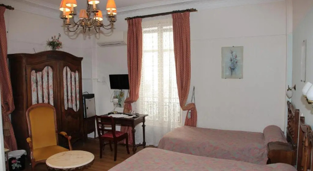 Трёхместный номер Standard Hotel Cronstadt
