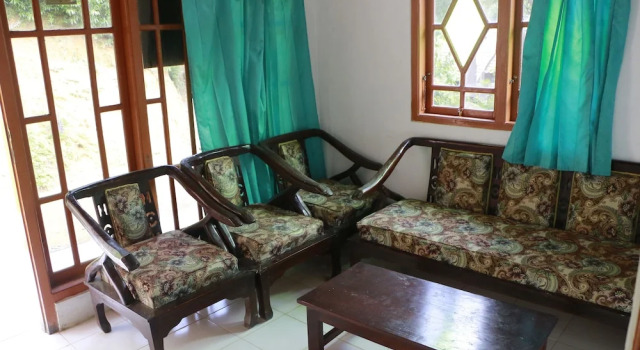 Omah Kemiri 6 Yogyakarta, Book Hotel Baturetno 