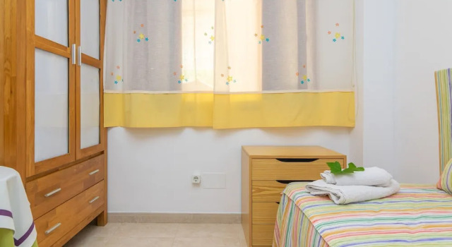 Bella in Alc dia With 3 Bedrooms and 2 Bathrooms