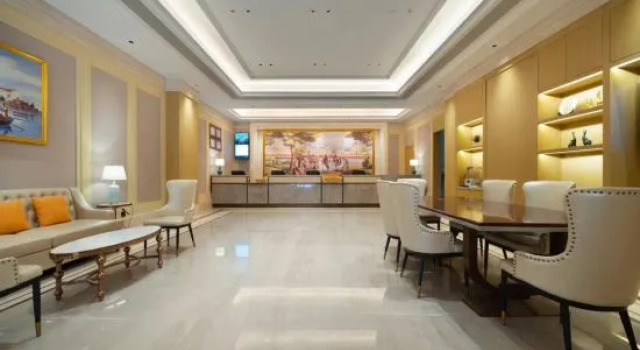 Vienna Hotel ( Haiyan Baolong Business Center Branch), Buchen Sie Hotel Hotels in Haiyan mit Parkplatz, Parkplätze