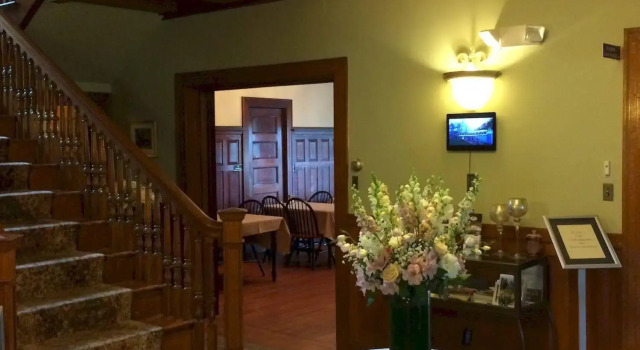 Castle Manor Inn, Buchen Sie Hotel Hotels in New England mit Frühstück, Frühstück