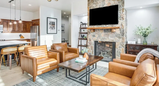 Апартаменты Mountain-view Condo in the Heart of Edwards!