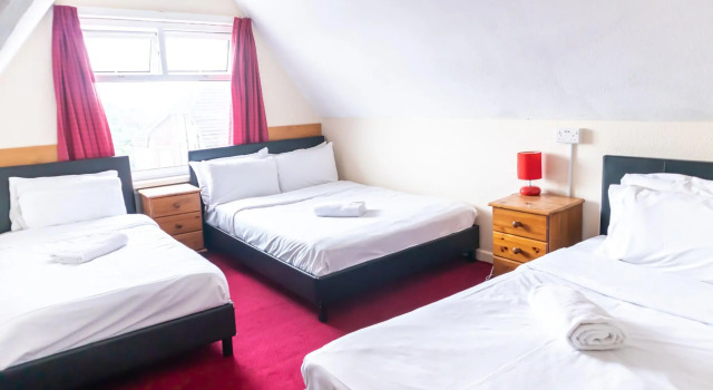 Четырёхместный номер Standard Addenro Serviced Rooms