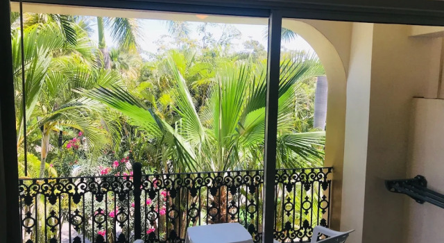 Neljän hengen Junior-sviitti parvekkeella puutarhanäkymä Costa Bonita Resorts