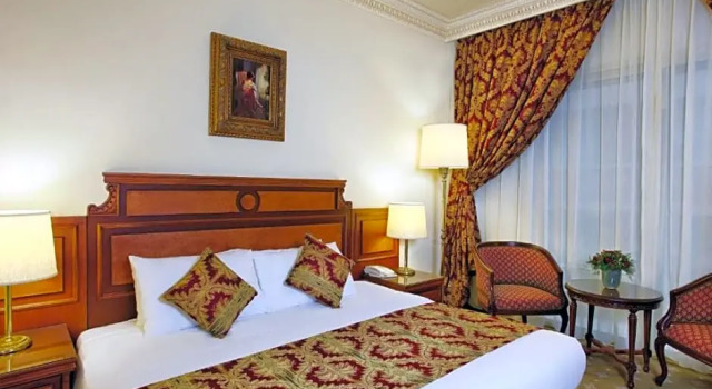 Люкс Executive Golden Tulip Serenada Hamra Hotel