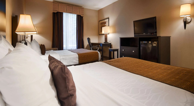 Четырёхместный номер Standard Best Western Dunkirk & Fredonia Inn