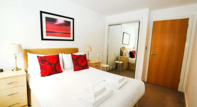 Your Stay Bristol Marsh House