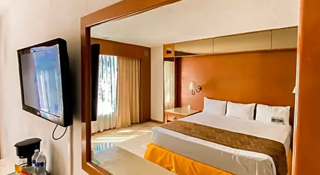 Люкс с видом на море Plaza Pelicanos Club Beach Resort All Inclusive