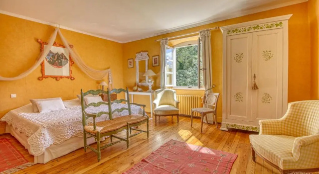 Mas DEscattes, Rezerwuj Hotel Nimes Gard