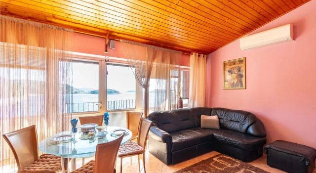 Beautiful Apartment in Prizba With Wifi and 2 Bedrooms