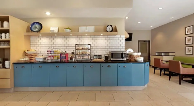 Двухместная студия Country Inn & Suites by Radisson, Indianapolis Airport South, IN