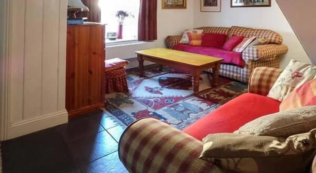 Milk Wood Cottage, Забронировать Дом для отпуска Виллы Carmarthenshire, Вилла