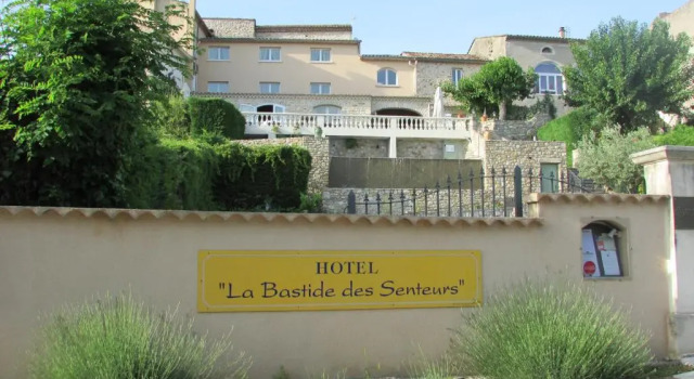 La Bastide Des Senteurs, Boek Hotel Hotels in Gard met zwembad, Zwembad