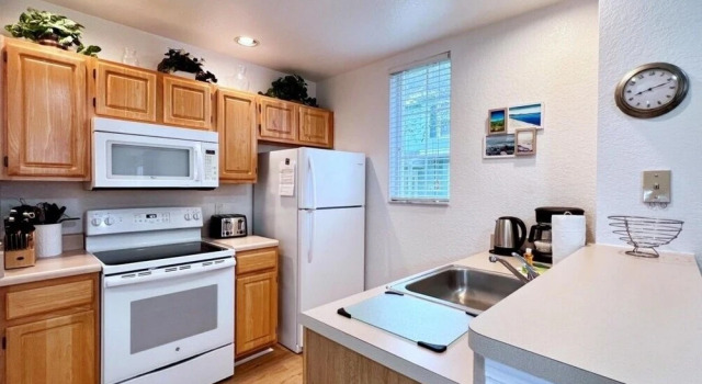 Номер Standard Lovely Family Townhome In Great Location-2200scd 4 Bedroom Townhouse by RedAwning