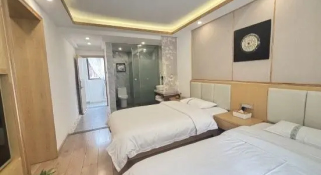 Люкс Kunmin Xiangmei Bangpo Hotel