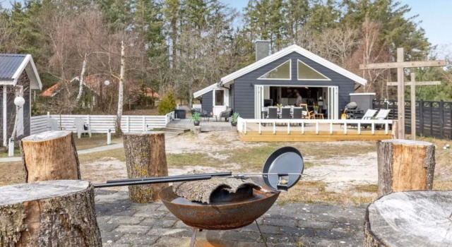 "Selina" - 250m from the sea in Bornholm, Book Hotel Oster Somarken Hovedstaden region