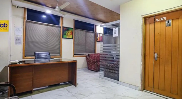 FabHotel Blue Moon Home Stay, Забронировать Отель Отели Нью-Дели с завтраком, Завтраки