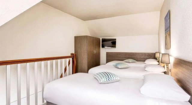 Пятиместный номер Superior Дуплекс Mercure Cabourg Hôtel & Spa