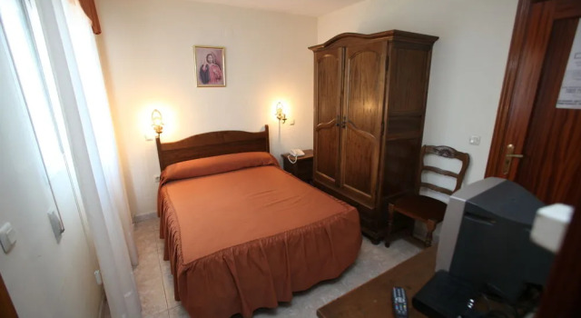 Hostal El Rocío, Rezervați Hotel Carranque 