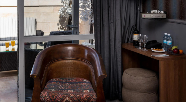 Ness Hotel, Забронировать Отель Отели Тель-Авива с парковкой, рядом с Пляж Иерусалим, Парковка