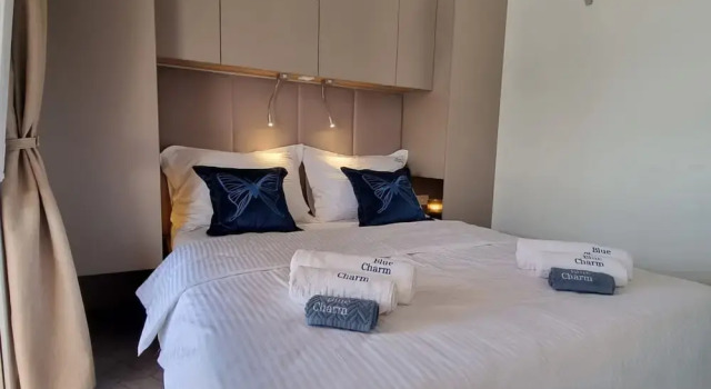 Blue Charm Mobile Home, Забронировать Дом для отпуска Виллы Оребич, Вилла