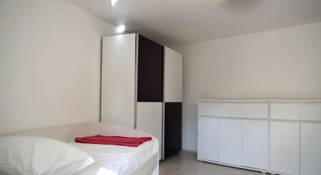 Aurelia Apartment
