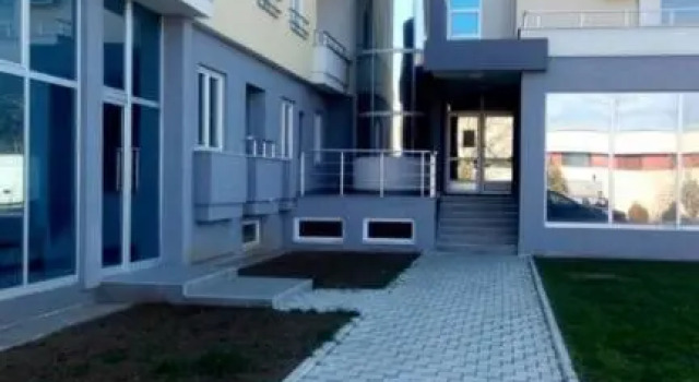 Adam's Apartment 1, Varaa Huoneisto Kladovo 