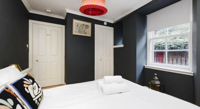 JOIVY Castle Hideaway, Забронировать Отель Эдинбург Midlothian, рядом с Национальный музей Шотландии