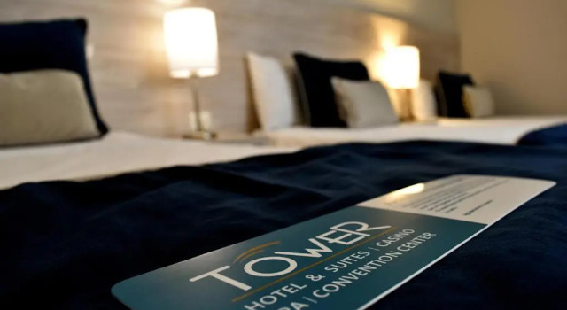 Трёхместный номер Standard Hotel Tower Inn & Suites