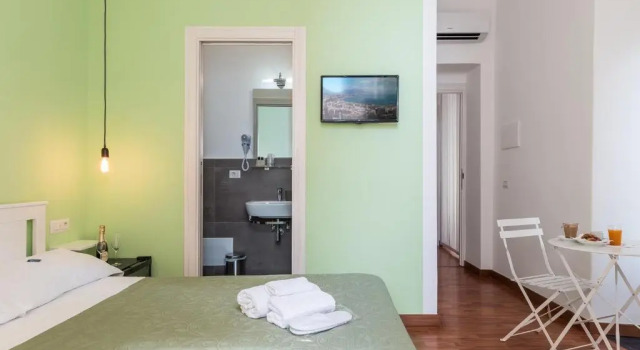 Двухместный номер Deluxe с балконом и с видом на море B&B Monserrato