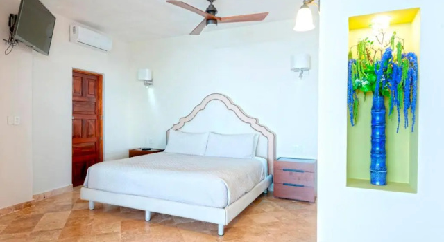 Люкс с 4 комнатами Vallarta Shores Beach Hotel