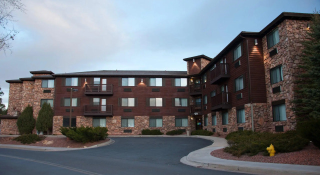 Grand Canyon Hotel & Suites