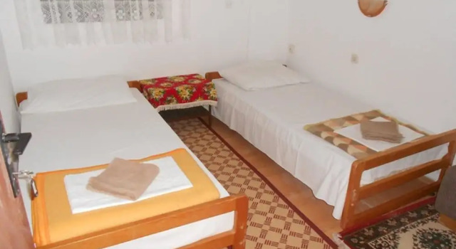 Apartment With 2 Bedrooms in Orebic, With Enclosed Garden and Wifi - 2