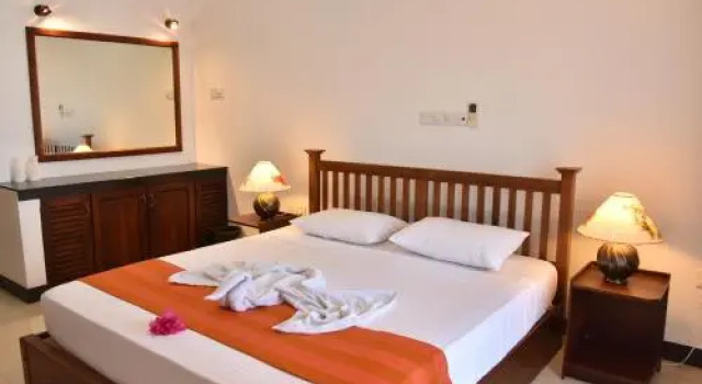 Residence Riviera, Book Hotel Hoteller i Walgama med pool, Swimmingpool