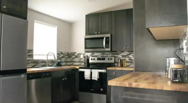 Коттедж Palm Bay Coastal Chef House 3B 2Bth 10min to Beach
